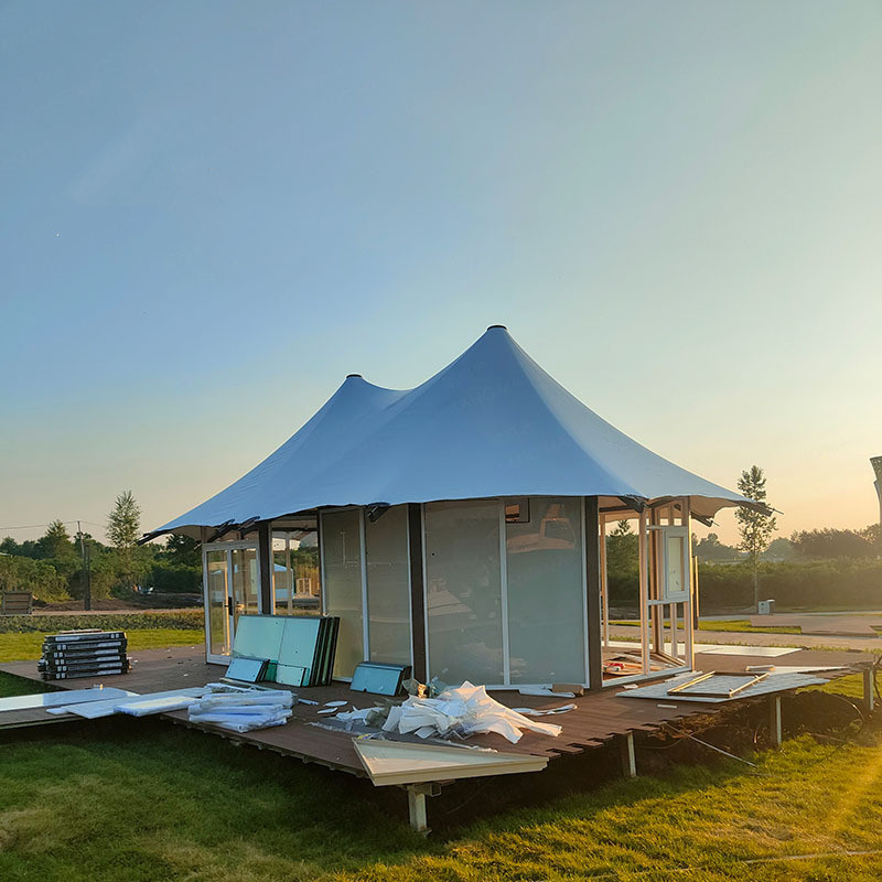 Luksusowy, odporny na warunki  – Outdoor Hunting House recenzja i cena